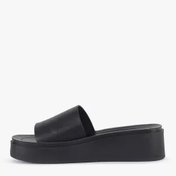 Women London Rebel Cosmo