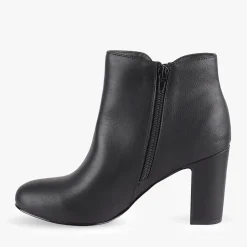 Women Pied A Terre Kinsman